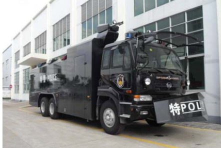 警用防暴水炮车